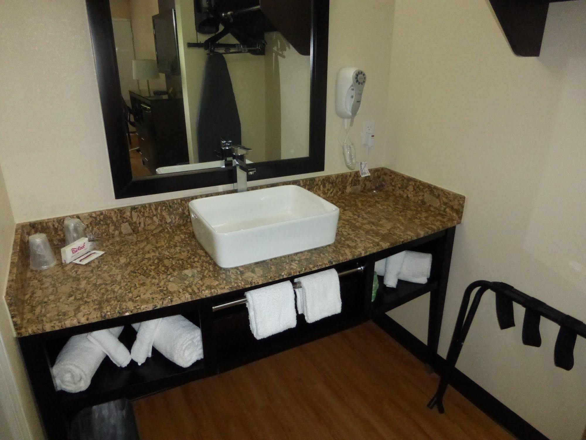 Red Roof Inn Plus+ Birmingham East - Irondale/Airport Εξωτερικό φωτογραφία